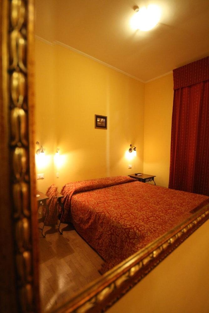 Hotel Cherubini Рим Екстер'єр фото