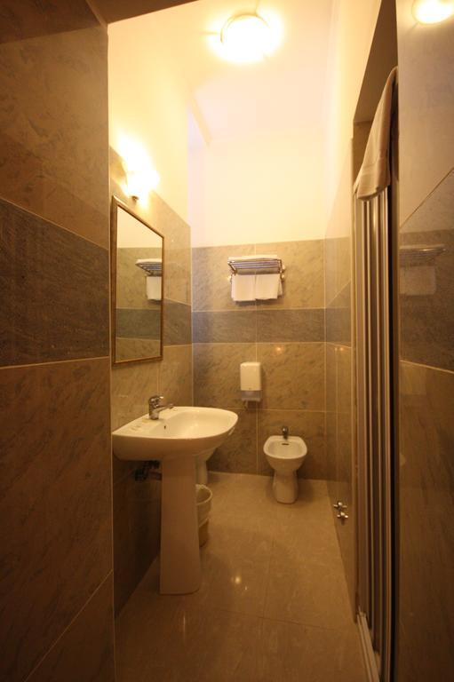 Hotel Cherubini Рим Екстер'єр фото