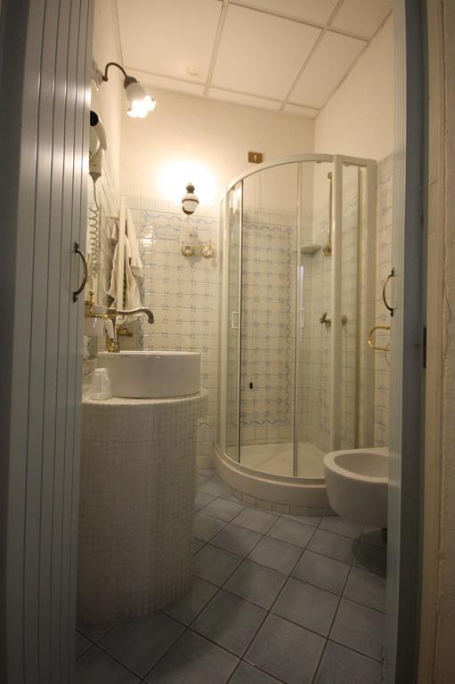Hotel Cherubini Рим Екстер'єр фото